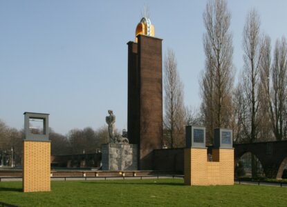 Amsterdam Olympiaplein Indië Nederland Monument Foto Hans van Houwelingen