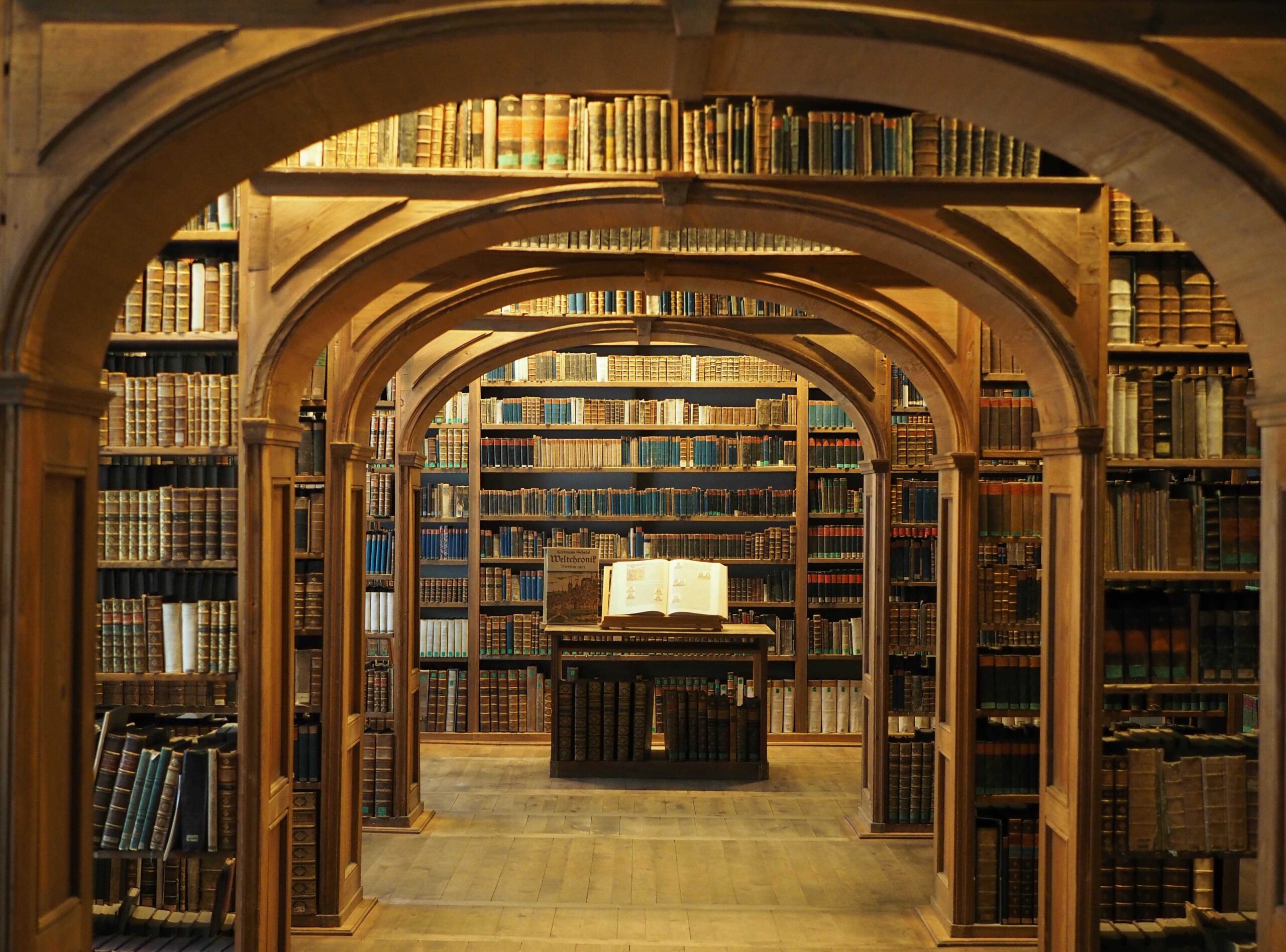 de lage landen Het boek is dood, een whodunit - de lage landen