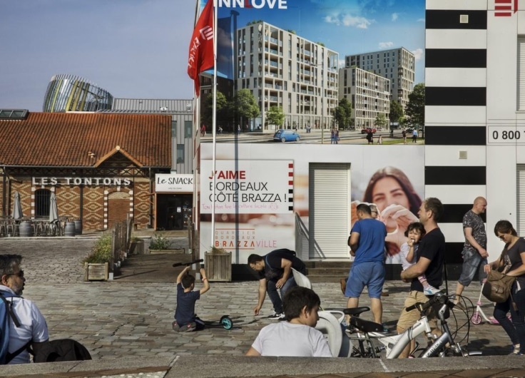 Bordeaux-Au-pied-du-Pont-Jacques-Chaban-Delmas_-2018-Harry-Gruyaert-Magnum-Photos_1