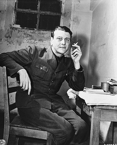 Otto Skorzeny in gevangenschap november 1945 Publiek Domein USHMM