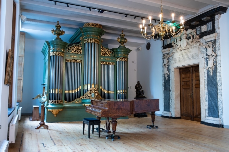 Goulmy Luther Museum orgel en burgemeesterpoort